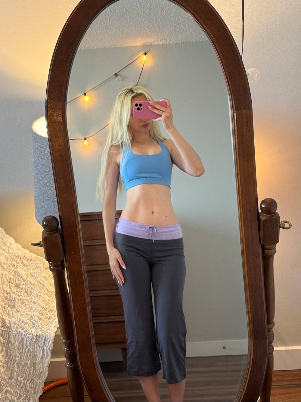 Y2K yoga Lululemon capri low rise